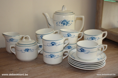 Antiek koffieservies Granit met blauw motief
